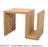 Petite table en bois clair,  rangement en U inversé pour magazines et finition naturelle.